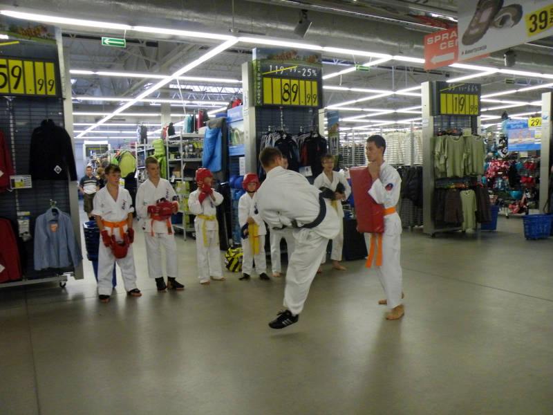 Pokazy Decathlon Gliwice 10.09.2011 - 41